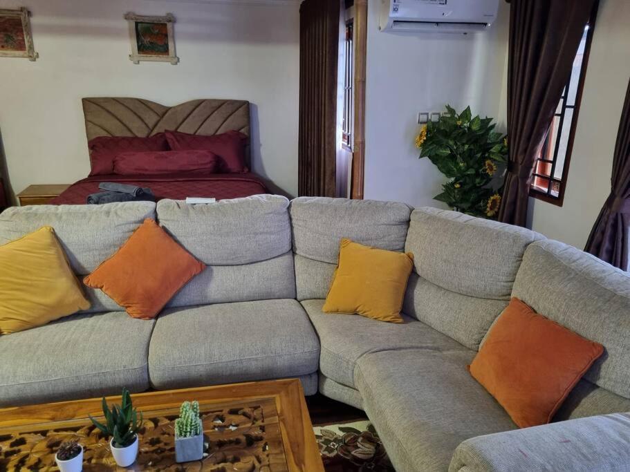 Suci'S Friendly Apartments Mataram Eksteriør billede